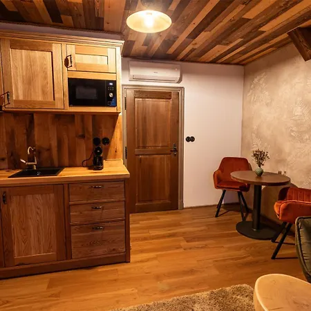 Rezidence U Kapličky - Stylové Ubytování&privátní Wellness