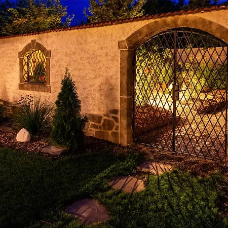 Rezidence U Kapličky - Stylové Ubytování&privátní Wellness Maison d'hôtes Uničov